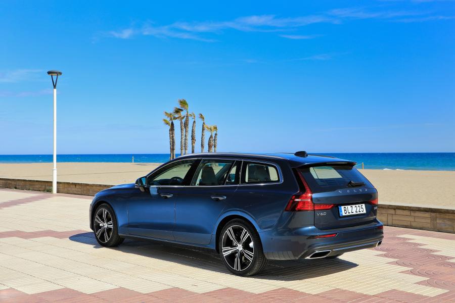  Volvo V60 D4 Inscription 2018 года  (WW) (фото 37 из 40)